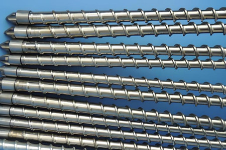 塑料擠出機(jī)螺桿不后退的故障分析及排除方法