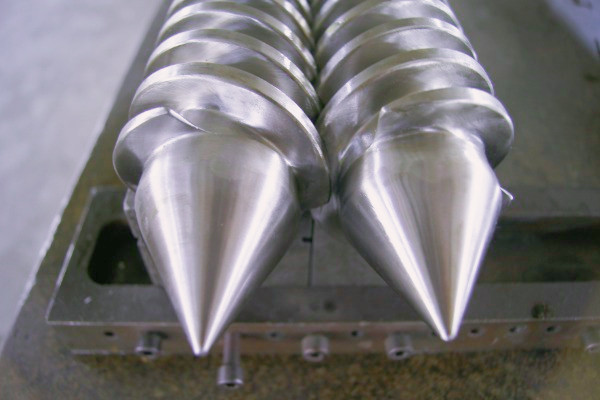 注意！這幾種操作正在悄悄“殺死”你的錐形雙螺桿機(jī)筒